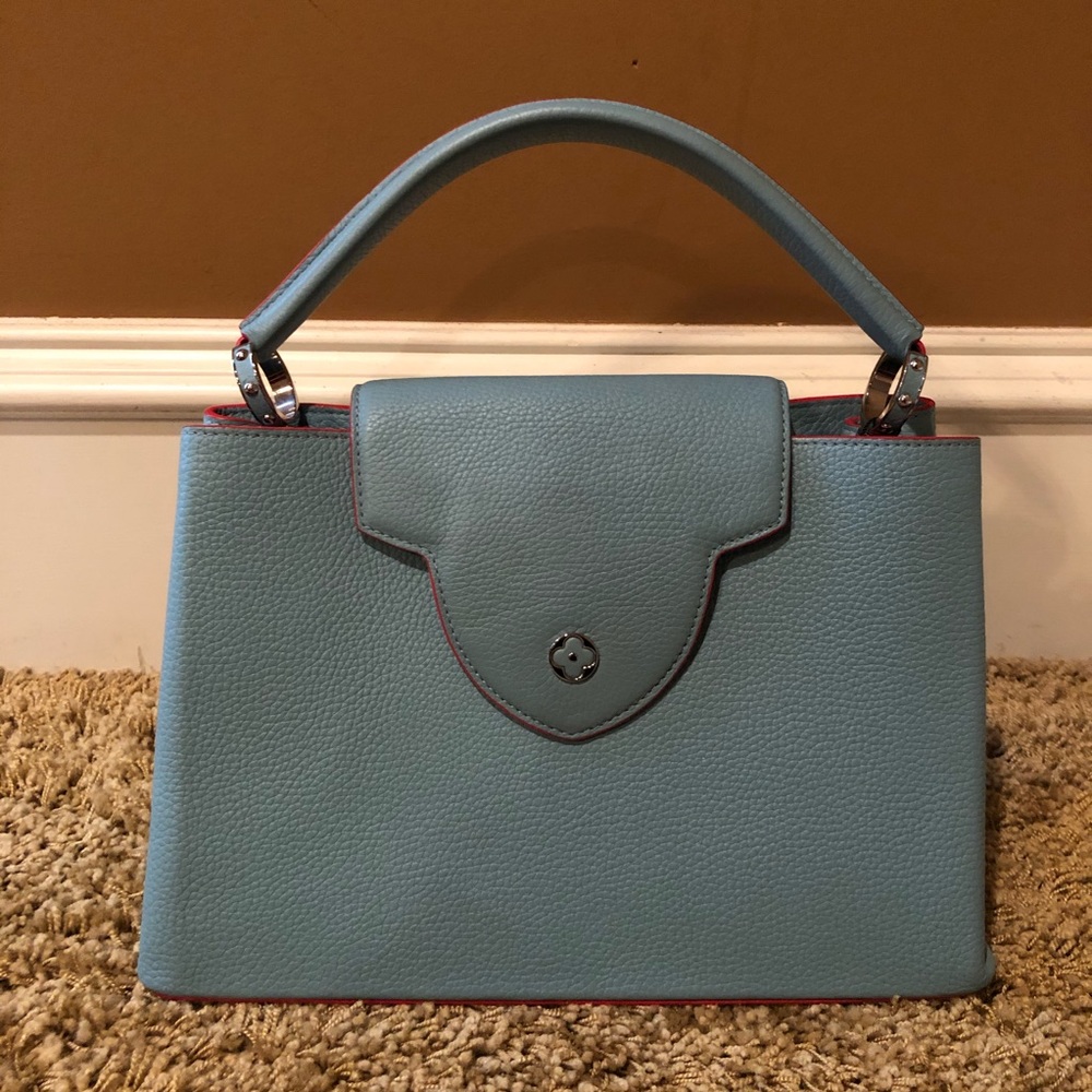 Louis Vuitton capucines MM Ciel